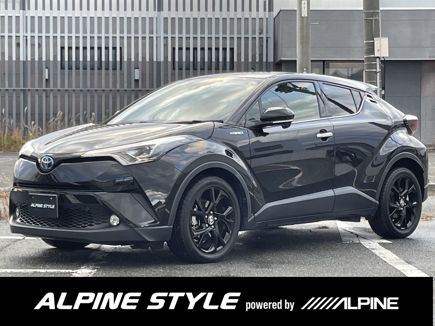 トヨタ C-HR ハイブリッド 1.8 G