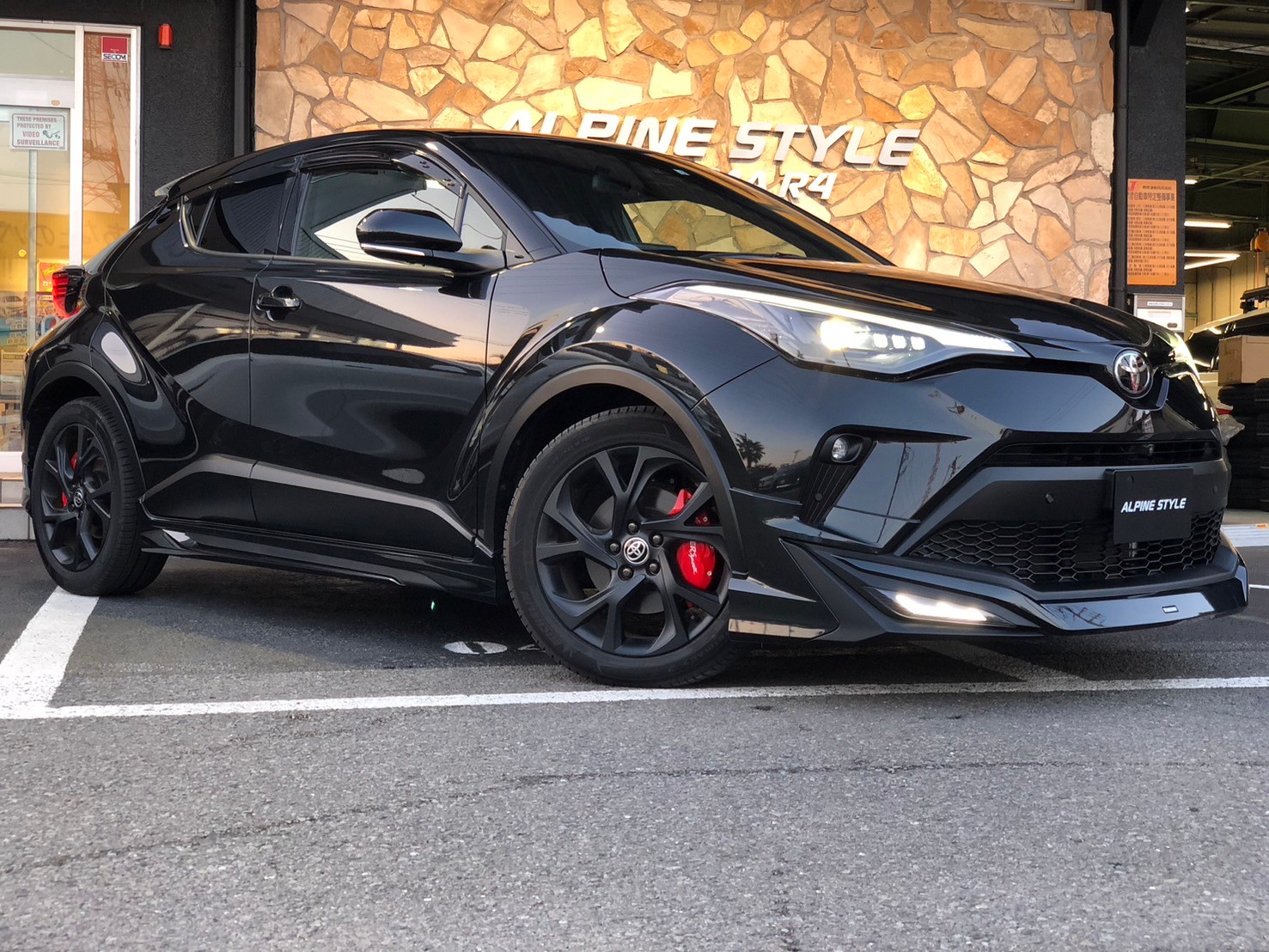 TOYOTA C-HR